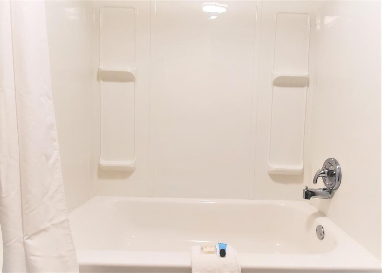 Economy 7 Inn- Newport News Luaran gambar